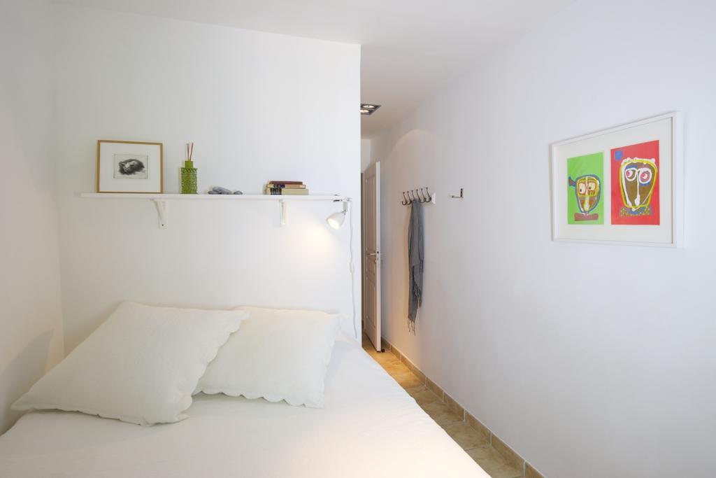 Rue Sade Bed & Breakfast Antibes Oda fotoğraf